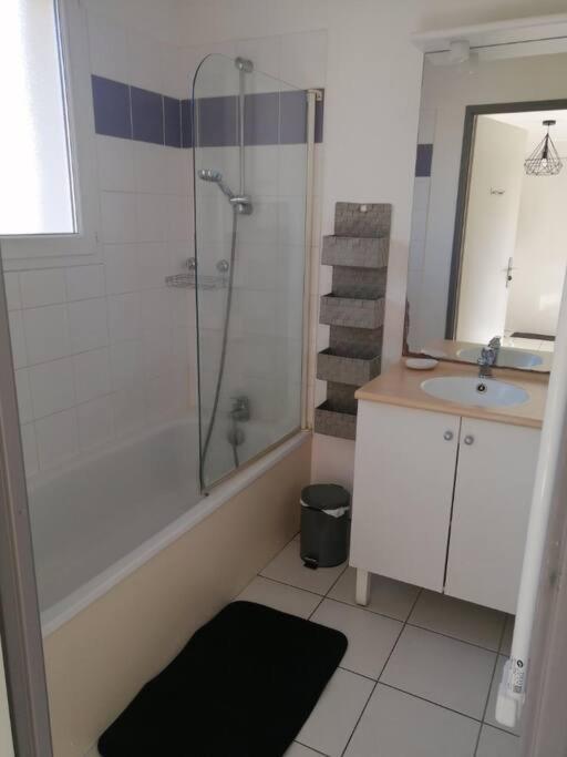Appartement Calme Et Propre Le Goelia Saint-Geniez-dʼOlt المظهر الخارجي الصورة